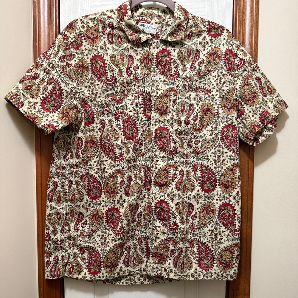 J.Crew original sportswear short sleeved with retro vibe paisley pattern. Medium